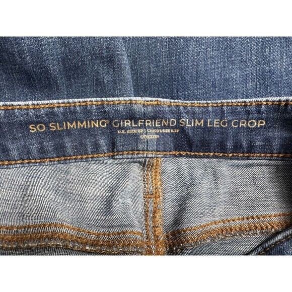 Chicos So Slimming Girlfriend Crop Jeans Sz 6P/0.5P Slim Leg Denim 3 Button Hem - Picture 6 of 10